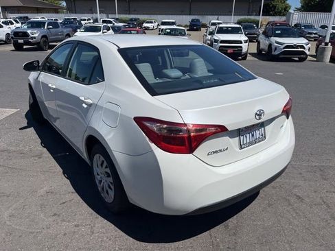 Used 2017 Toyota Corolla LE w/ Carpet Mat Package (TMS) FWD image 7