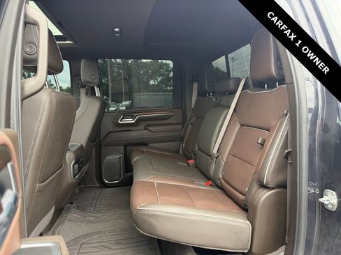 Used 2025 GMC Sierra 3500 Denali w/ Denali Reserve Package AWD/4WD image 16