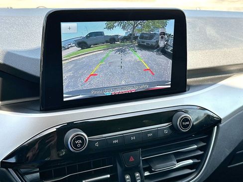 Used 2020 Ford Escape SE FWD image 20