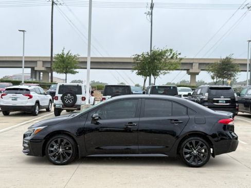 Used 2024 Toyota Corolla SE FWD image 8