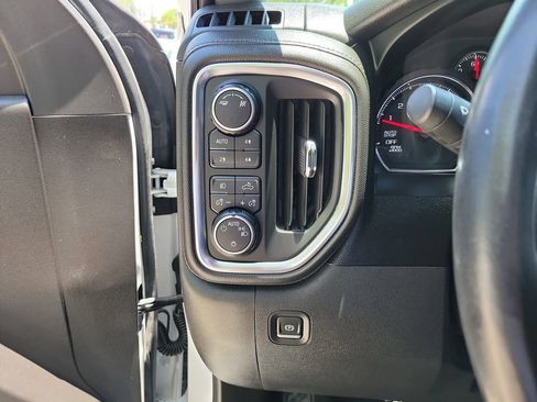 Used 2019 Chevrolet Silverado 1500 LT Trail Boss AWD/4WD image 24