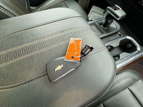 Used 2024 Chevrolet Silverado 1500 High Country w/ Midnight Edition image 35