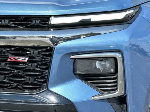 Used 2025 Chevrolet Traverse Z71 image 16