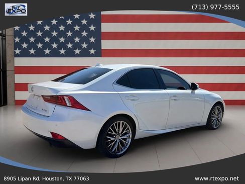 Used 2015 Lexus IS 250 w/ Navigation System Package RWD image 8