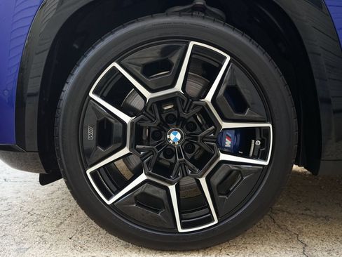Used 2025 BMW XM w/ M Driver's Package AWD/4WD image 35
