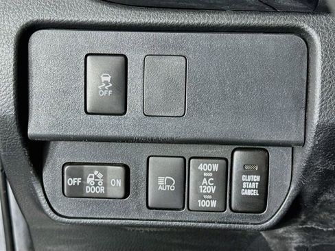 Used 2023 Toyota Tacoma TRD Off-Road AWD/4WD image 19
