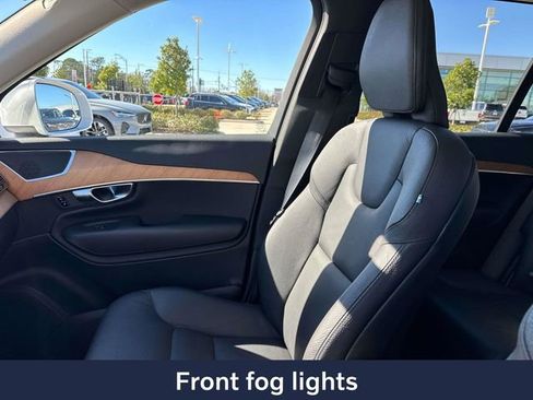 Used 2023 Volvo XC90 B6 Plus image 21