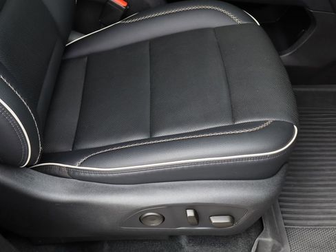 Certified 2024 GMC Acadia Denali w/ LPO, Roadside Safety Package FWD image 30