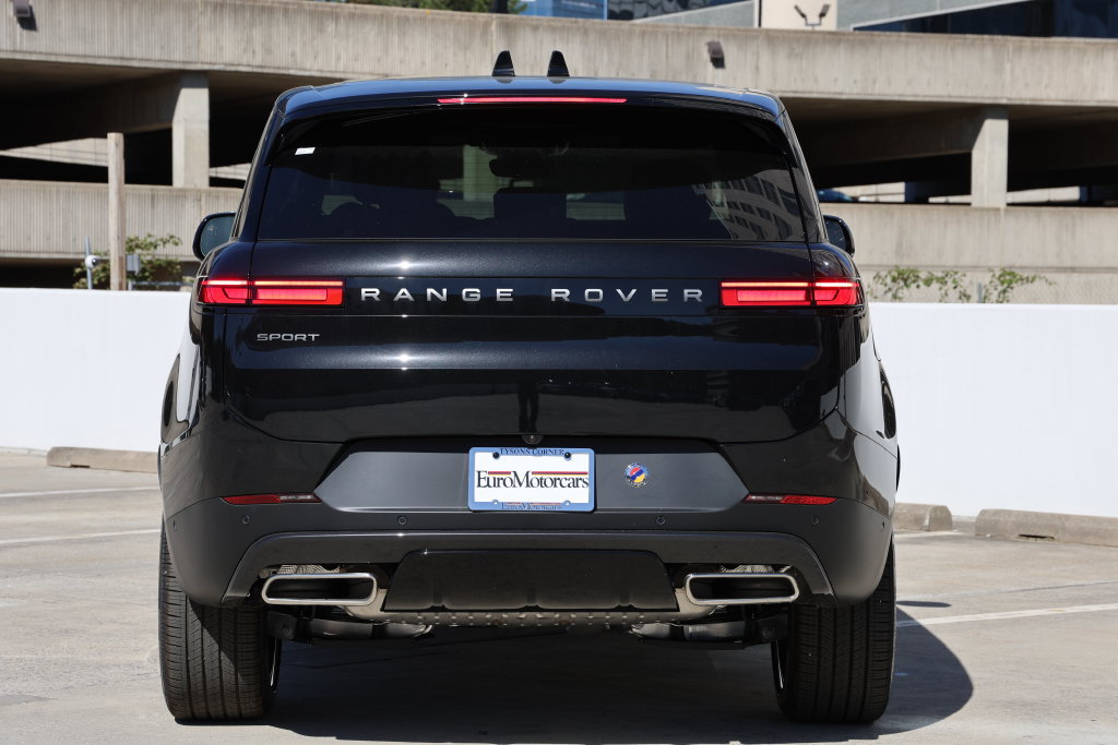 New 2027 Land Rover Range Rover Sport SE AWD/4WD image 3