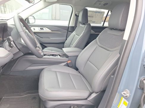New 2026 Ford Explorer Active w/ Active Comfort Package image 4