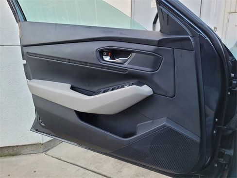 Used 2023 Honda Accord EX image 25