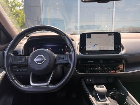Certified 2023 Nissan Rogue Platinum w/ Platinum Premium Package AWD/4WD image 6