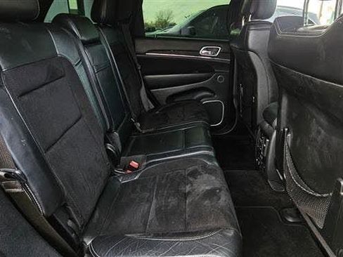 Used 2016 Jeep Grand Cherokee SRT AWD/4WD image 18