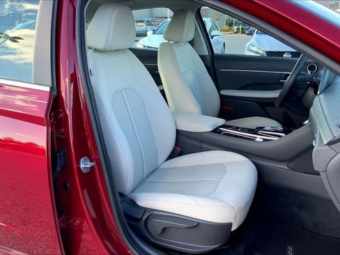 Used 2023 Hyundai Sonata SEL w/ Convenience Package image 8