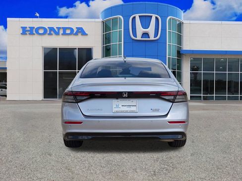 Used 2025 Honda Accord Touring image 4