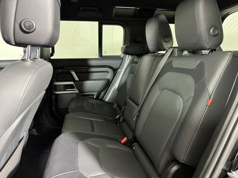 Used 2023 Land Rover Defender 110 X-Dynamic SE image 24