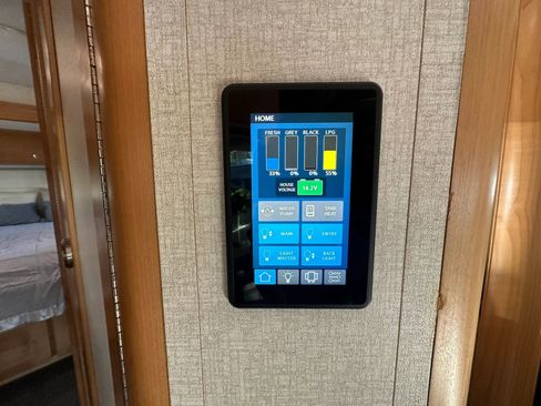 Used 2017 Mercedes-Benz Sprinter 3500 image 29