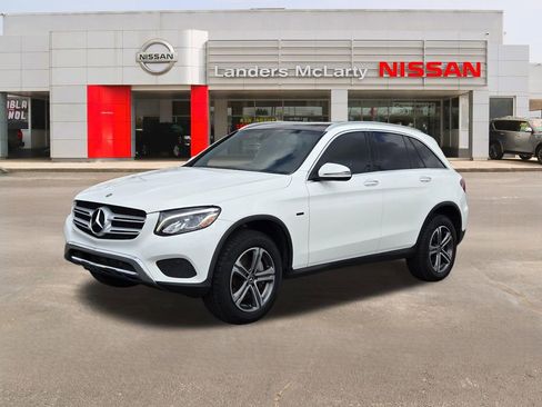 Used 2019 Mercedes-Benz GLC 350e 4MATIC image 7