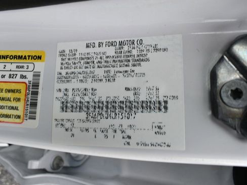 Used 2020 Ford Fusion SE FWD image 40