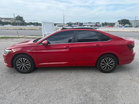 Used 2021 Volkswagen Jetta SE FWD image 4