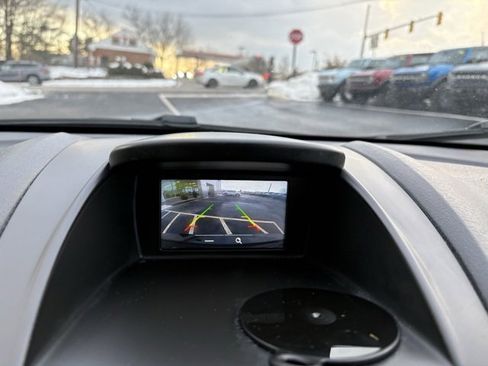 Used 2018 Ford Fiesta SE image 16