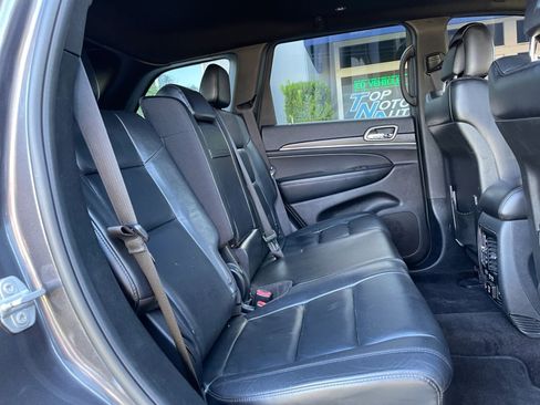 Used 2018 Jeep Grand Cherokee Limited RWD image 28