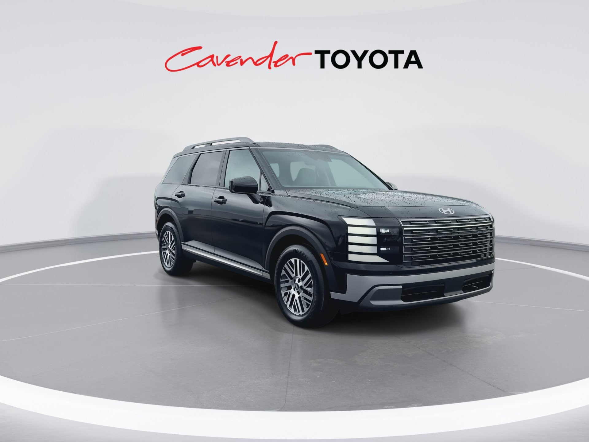 Used 2026 Hyundai Palisade SEL FWD image 2