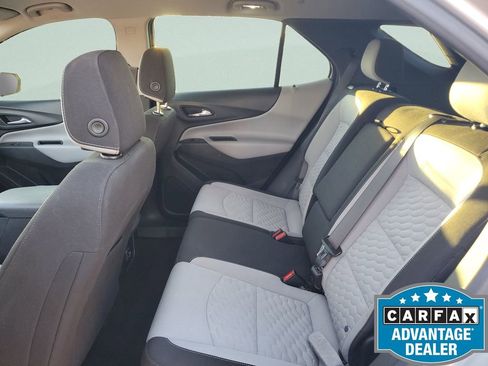 Used 2021 Chevrolet Equinox LS image 14