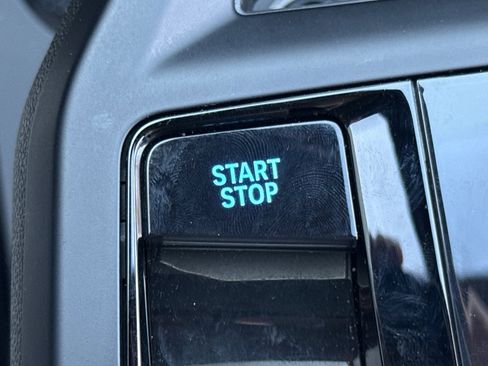 Used 2025 BMW iX xDrive50 w/ Premium Package image 27