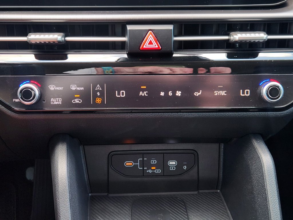 New 2026 Kia Sportage EX FWD image 17