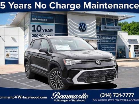 New 2026 Volkswagen Taos SE FWD image 1