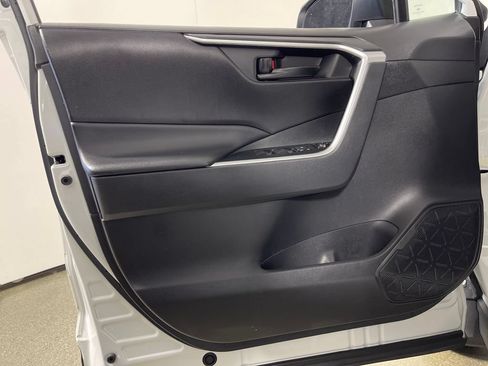 Certified 2023 Toyota RAV4 LE FWD image 17