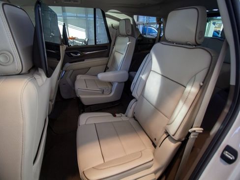 Used 2023 GMC Yukon Denali w/ Denali Reserve Package image 19