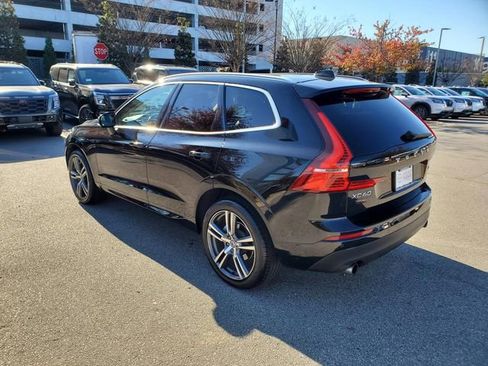 Used 2019 Volvo XC60 T5 Momentum w/ Multimedia Package image 8