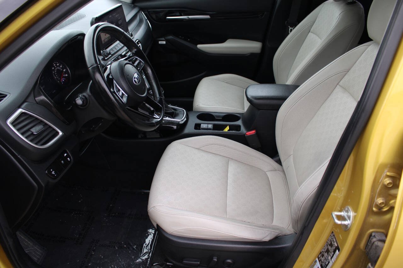 Used 2021 Kia Seltos SX AWD/4WD image 16