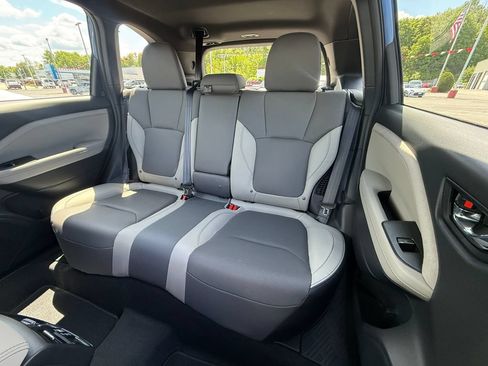 Used 2025 Subaru Forester Limited AWD/4WD image 13