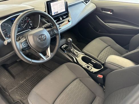 Certified 2025 Toyota Corolla SE FWD image 9