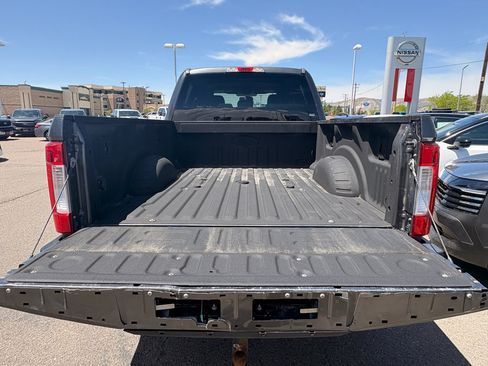 Used 2019 Ford F350 XLT w/ XLT Premium Package AWD/4WD image 10