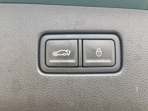 Used 2023 Genesis GV70 3.5T Sport w/ Sport Prestige Package image 16