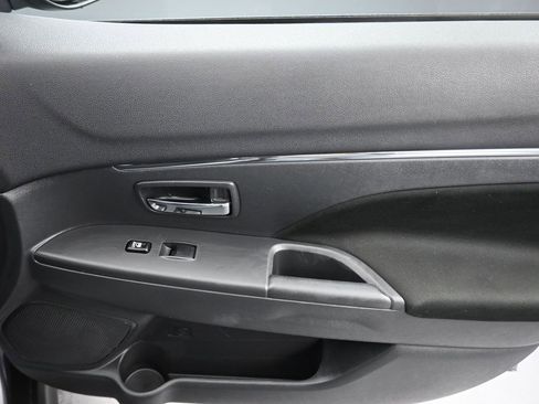 Used 2023 Mitsubishi Outlander Sport ES image 32