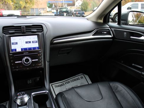 Used 2020 Ford Fusion Titanium image 16