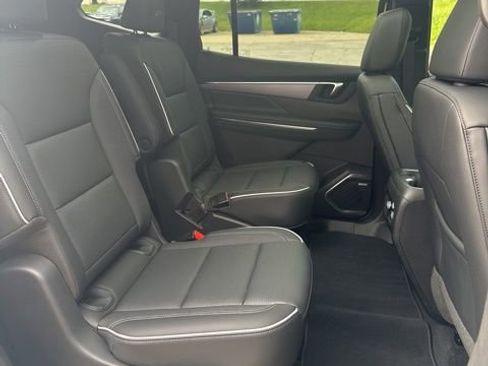Used 2025 Buick Enclave Sport Touring w/ Super Cruise Package FWD image 45