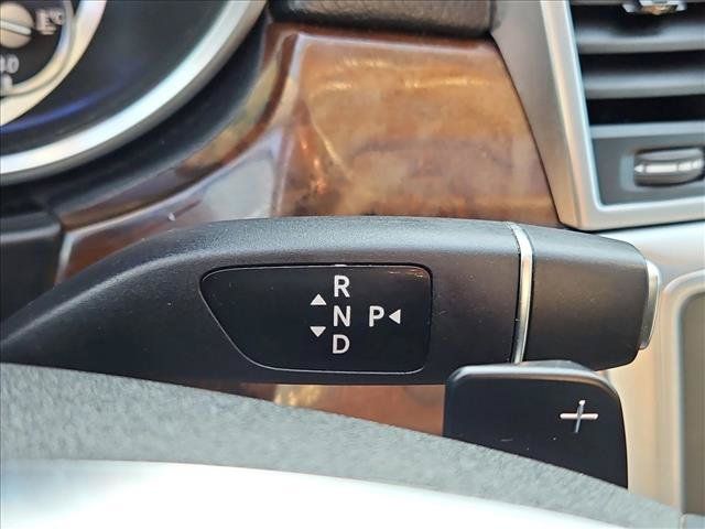 Used 2015 Mercedes-Benz GL 450 4MATIC image 12