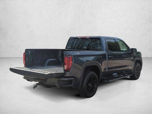 Used 2022 GMC Sierra 1500 Elevation w/ X31 Off-Road Package AWD/4WD image 9