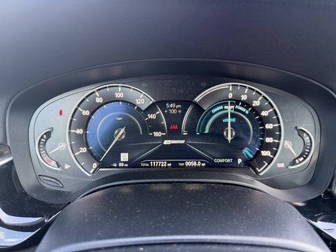 Used 2018 BMW 530e RWD image 19