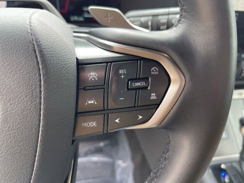 Used 2024 Lexus GX 550 w/ Accessory Package (31) AWD/4WD image 19