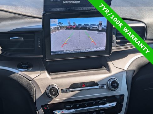 Certified 2023 Ford Explorer XLT image 31