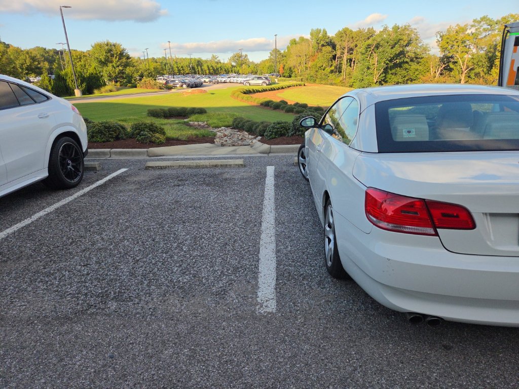 Used 2009 BMW 328i Convertible RWD image 7