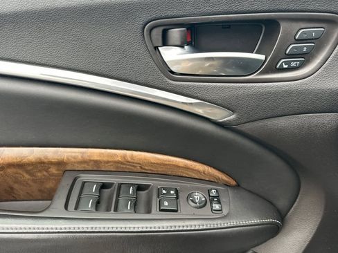 Used 2017 Acura MDX SH-AWD w/ Advance Package image 12