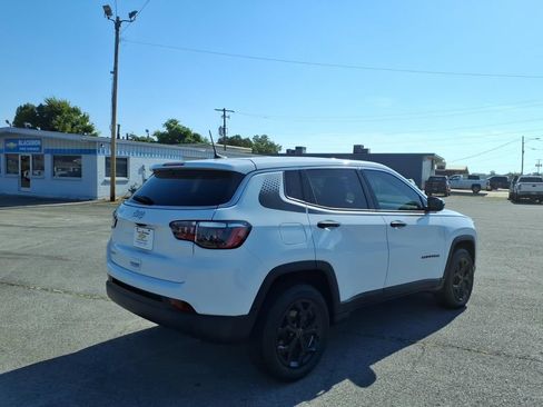 Used 2025 Jeep Compass Sport w/ Mopar Graphics Package AWD/4WD image 27